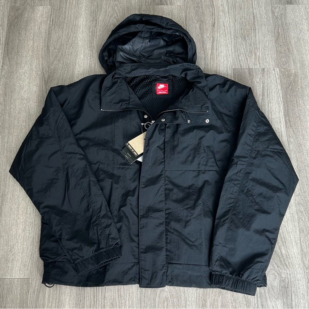 NEW $225 Nike Tech fit black rain jacket windbreaker men’s size S small
